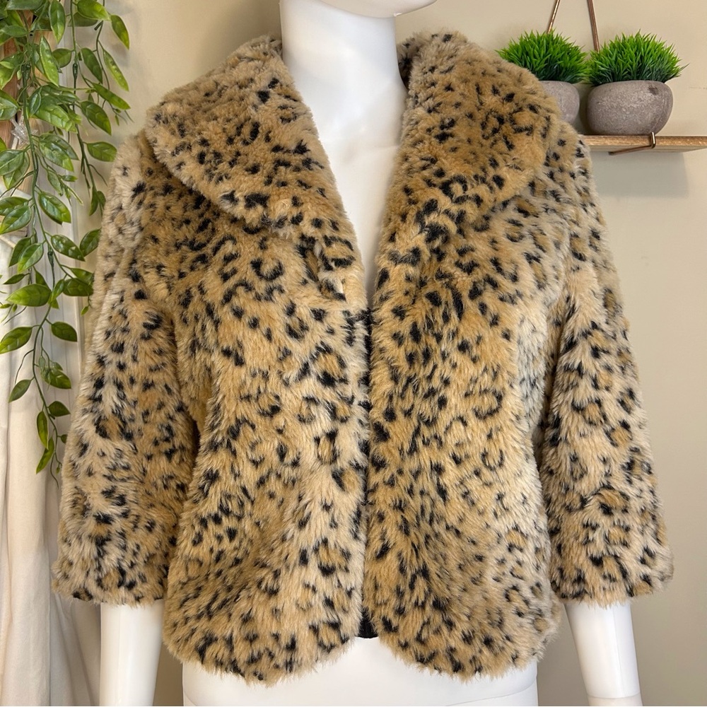 Luz Animal Print Cheetah Faux Fur 3/4 Sleeve Crop Coat - Picture 4 of 15